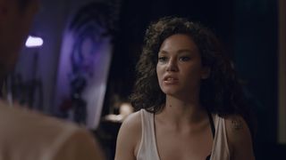 Melisa Senolsun nude - The Bounty s01e04 (2019)