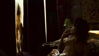 Natalia Avelon naked - Eight Miles High (2007)