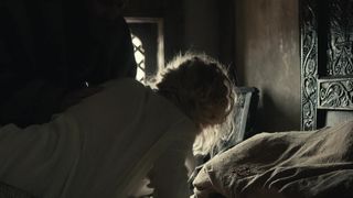 Nike Kurta naked - The King (2019)