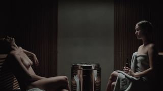 Rosalinde Mynster, Anna Rothlin naked - Atelier (2017)