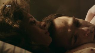 Elena Rivera nude - Cuentame Como Paso s19e19 (2018)