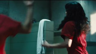 Gaite Jansen nude - Jett s01e03 (2019)