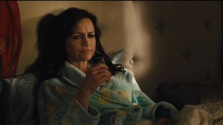 Gaite Jansen nude - Jett s01e03 (2019)