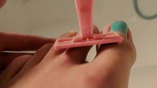 Carla Juri, Pia Rover bare, Marlen Kruse, Anna Konig nude - Feuchtgebiete (2013)