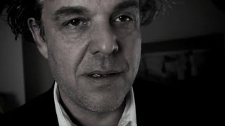 Sienna Miller, Scarlett Kapella, Izabella Miko Naked - 2 Jerks (2012)