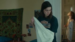 Julie Moulier naked - Nos vies formidables (2019)