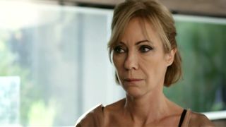 Luz Cipriota, Inez Estevez, Carla Quevedo - El Maestro s01e03-04e10 (2017)Сut scenes