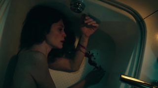 Francesca Cavallin steaming - The Socket (Il nido) (2019)