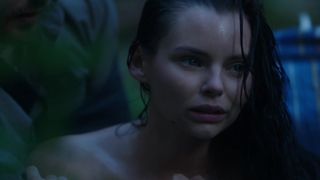 Eline Powell nude - Siren s02e01 (2019)