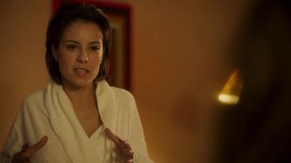 Camila Morgado, Andrea Beltrao naked - Albatroz (2019)