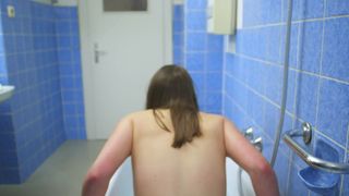 Merle Lisek nackt  - Meeresstille und gluckliche Fahrt (2015)