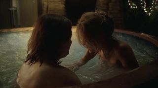 Chloe Brooks naked - I’m Dying Up Here s02e01 (2018)