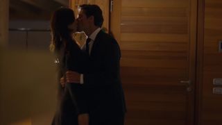 Catrinel Marlon naked - La Porta Rossa s01e05 (2017)