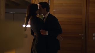 Catrinel Marlon naked - La Porta Rossa s01e05 (2017)