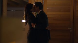 Catrinel Marlon naked - La Porta Rossa s01e05 (2017)