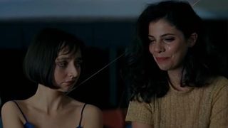 Maribel_Verdu_Maria_de_Medeiros_-_Huevos_de_Oro-(ES1993)-RUFFAH