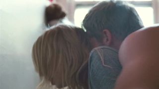 Michelle Williams naked - Blue Valentine (2010)