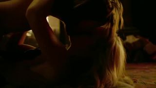 Laura Vandervoort Naked - Bitten (2014) s01e09