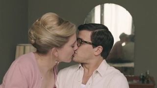 Anniek Pheifer Naked, Cheatig Housewife Hookup Episode for 'Het Leven Is Vurrukkulluk'