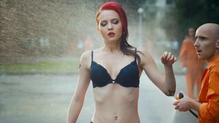 Yuliya Khlynina hot - Tolko ne oni  (2018)