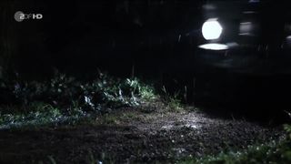 Anna Maria Sturm Nude, Bra-Less Actress in 'Familie Sonntag auf Abwegen'