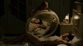 Sarka Petruzelova Nude - I Conformed the King of England (2006)