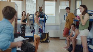 Caro Cult, Amelie Plaas Fasten naked - Interrail (2018)