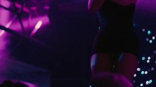 Noelle Trudeau, Jessica Rockwood nude - Bleed For This (2016)