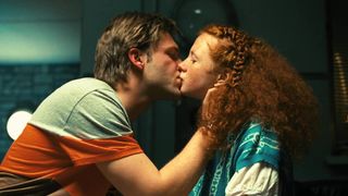 Ksana Radchenko, Elmira Metreveli naked - Pikap sem bez pravil (2009)