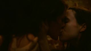 Samantha Soule, Ellen Page naked - Tales of the City s01e02 (2019)