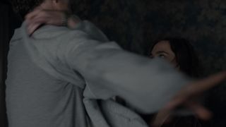 Maja Schone sexy - Dark s01e01 (2017)