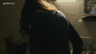 Nailia Harzoune - Renaitre (2015) Nude of staging episode