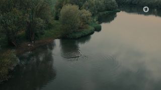 Nina Gummich, Alicia von Rittberg naked - Lotte am Bauhaus (2019)