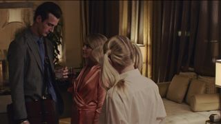 Harper Cullen, Lindsay Mushett naked - Giant Dogs s01e06 (2020)