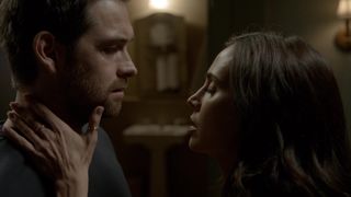 Eliza Dushku – Banshee s04e06 (2016) Nude actress