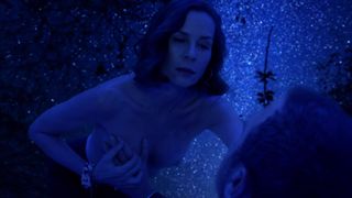 Embeth Davidtz - Ray Donovan s04e06 (2016) Nude actress in a vid scenes