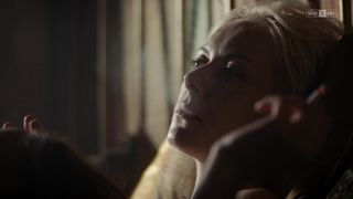 Severija Janusauskaite, Sophie Pfennigstorf - Babylon Berlin s01e04 (2017) Nude "braless" scenes