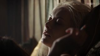 Severija Janusauskaite, Sophie Pfennigstorf - Babylon Berlin s01e04 (2017) Nude "braless" scenes