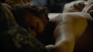 Severija Janusauskaite, Sophie Pfennigstorf - Babylon Berlin s01e04 (2017) Nude "braless" scenes