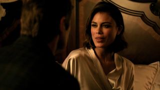 Nathalie Kelley - Dynasty s01e07 (2017) Nude actress in a beautiful video