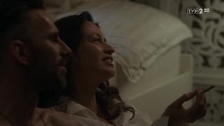 Magdalena Rozczka - Miasto skarbow s01e06 (2017) Nude movie scenes