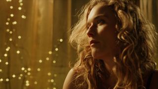 Nienke Van Hofslot nackt - Girls of the Night (Keizersvrouwen) s01e09 (2019)