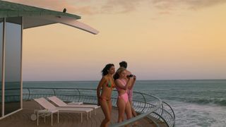 Carson Meyer naked, Bianca A. Santos, Pamela Anderson nude, Molly Ringwald - SPF-legitimate (2017)