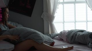 Lynn Mancinelli naked - The Price for Muffle (2018)