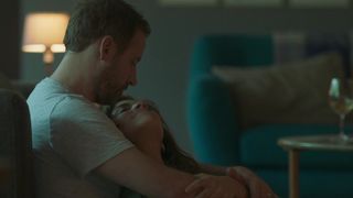 Manon Azem nude - La Mante (2017) (S01, E01)