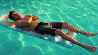 Britt Robertson hot - Girlboss s01e08 (2017)