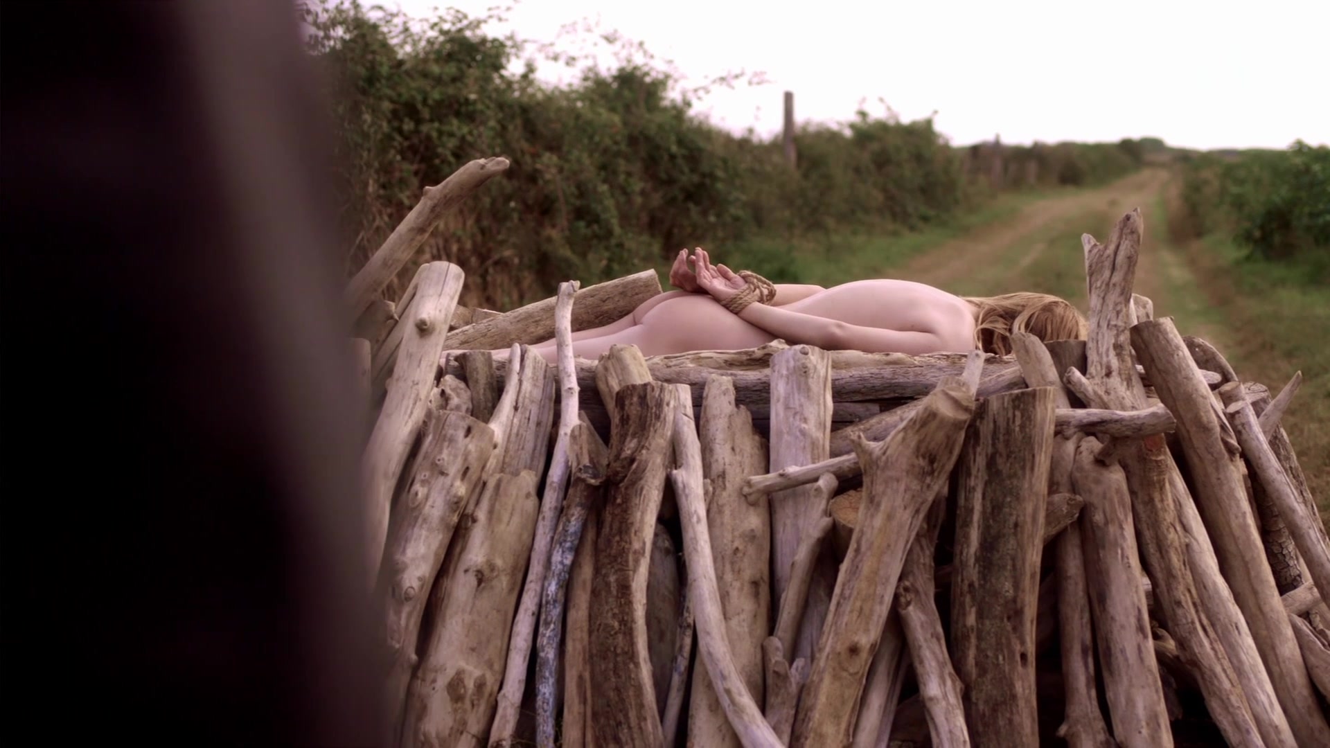 Sophie Cattani naked - Le Voyageur (2020) (Season 1, Vignette two) .