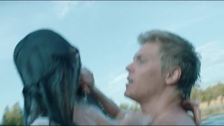 Kamila Kaminska, Anna Prochniak – Najlepszy (2017) Nude vid scenes