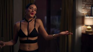 Esmeralda Pimentel sexy - You've Got This (Ahi te Encargo) (2020)