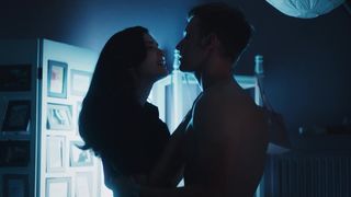 Caroline Hartig - Schattenmoor s01e08 (2019)